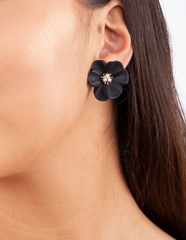 Black Pearl Flower Stud Earrings