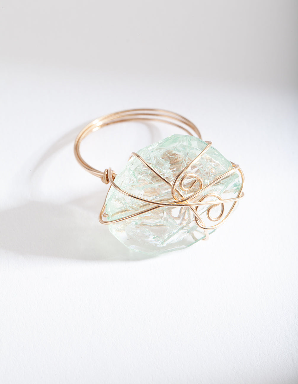 Gold Green Stone Wire Ring