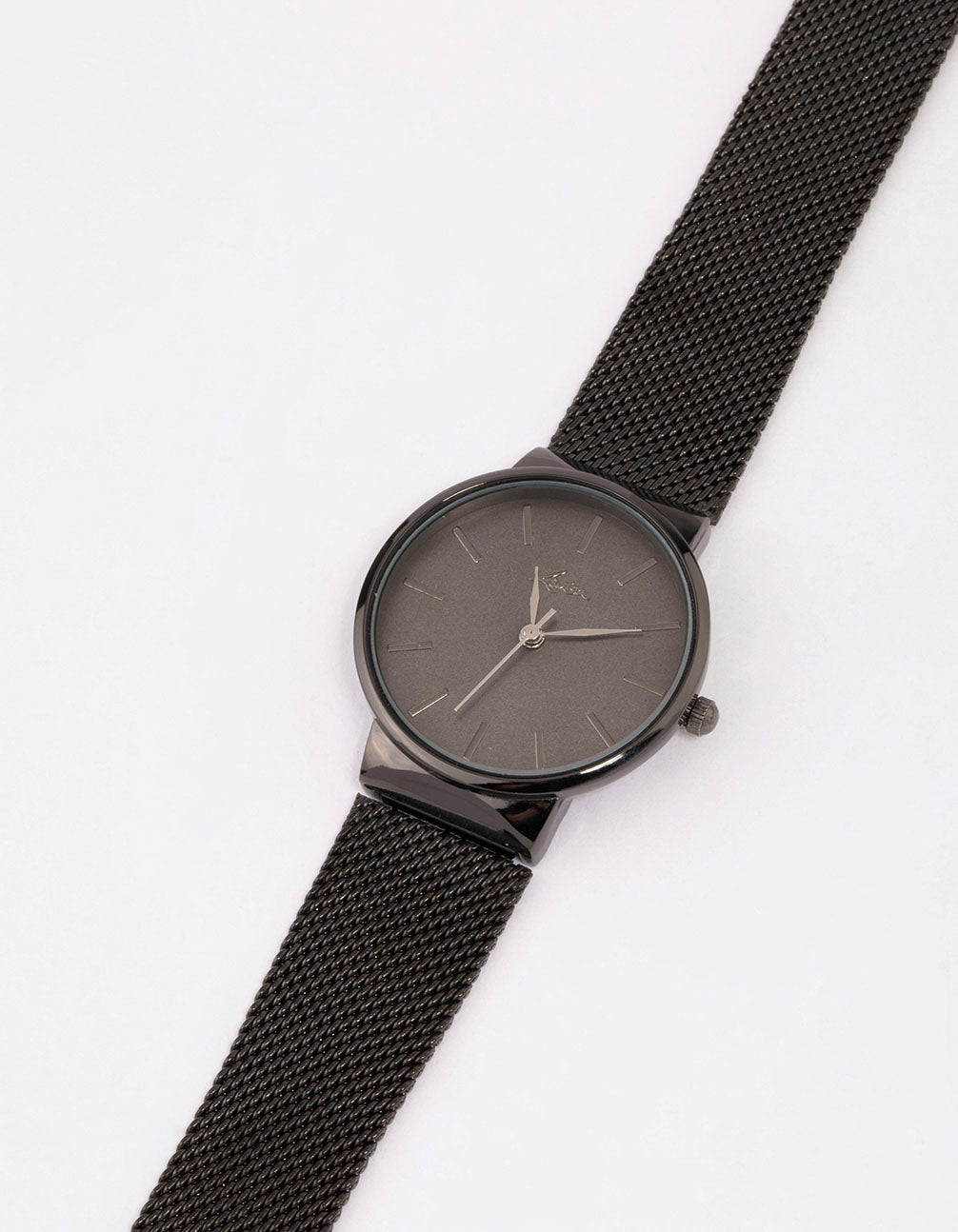 Discover this black color women's analog watch featuring a round dial with mesh strap in casual style watch face detail view
