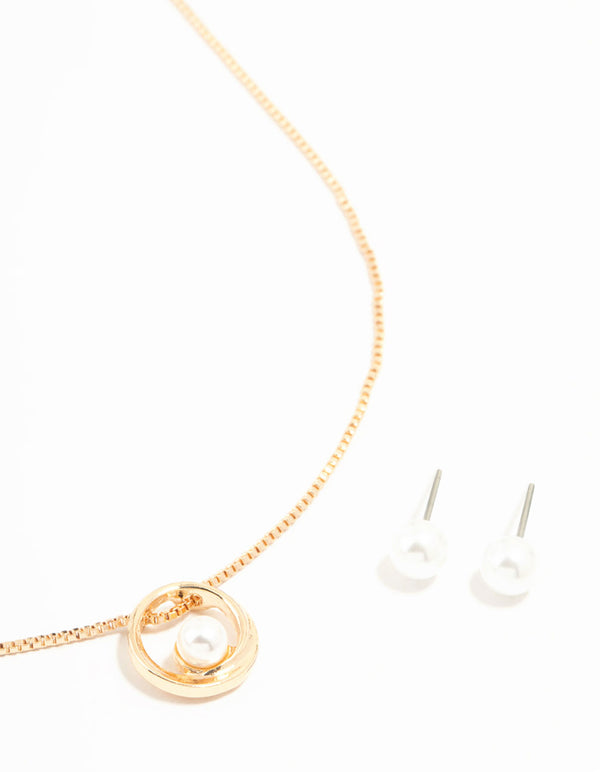Gold Open Circle Necklace & Pearl Stud Earrings