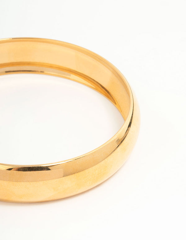 Featuring a waterproof gold plated stainless steel bubble bangle close up view