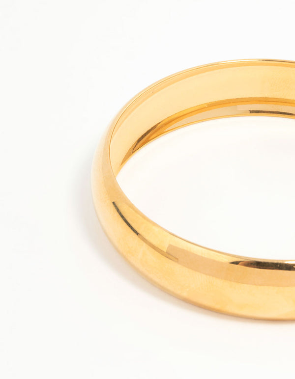 Crafted from waterproof gold plated stainless steel bubble bangle closure detail view