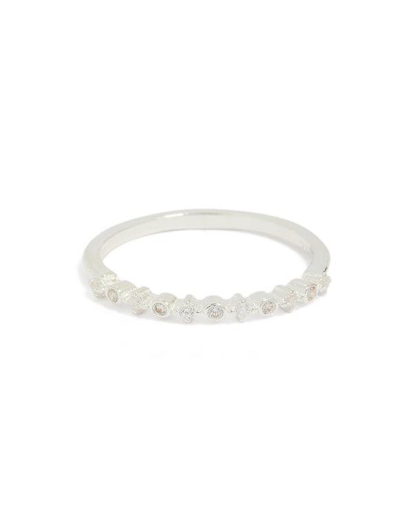 Designed with sterling silver, this circle pave ring in clear stone features close up view