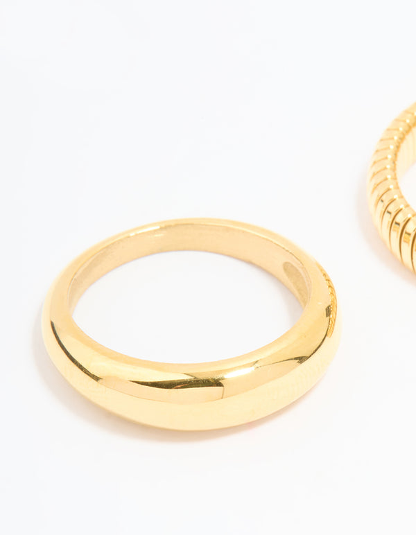 Displaying waterproof gold plated stainless steel ridge and smooth rings 2-pack close up view