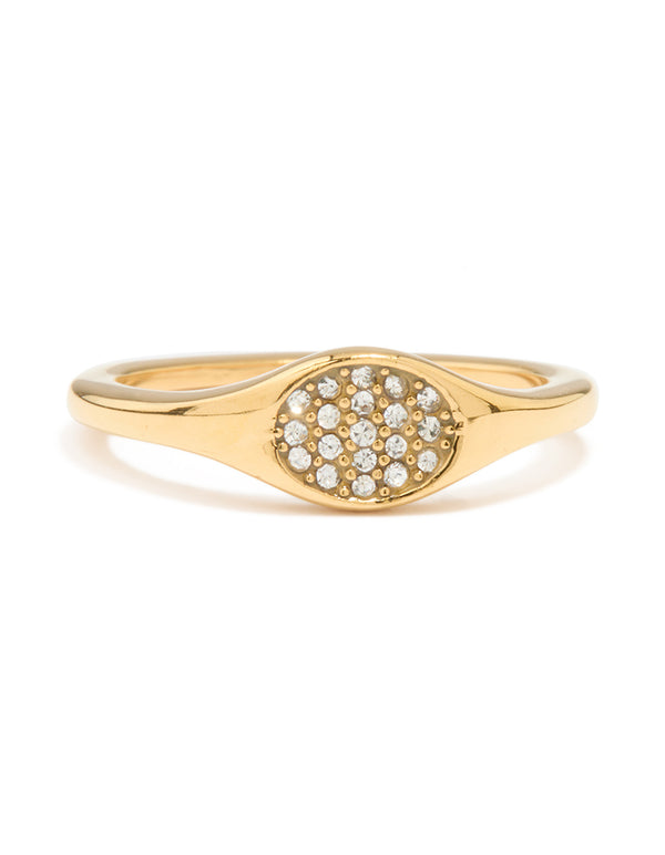 Elegant waterproof gold plated stainless steel diamante circle ring close up view