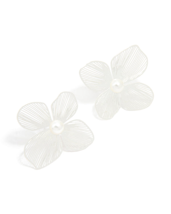Silver Pearl Textured Flower Stud Earrings