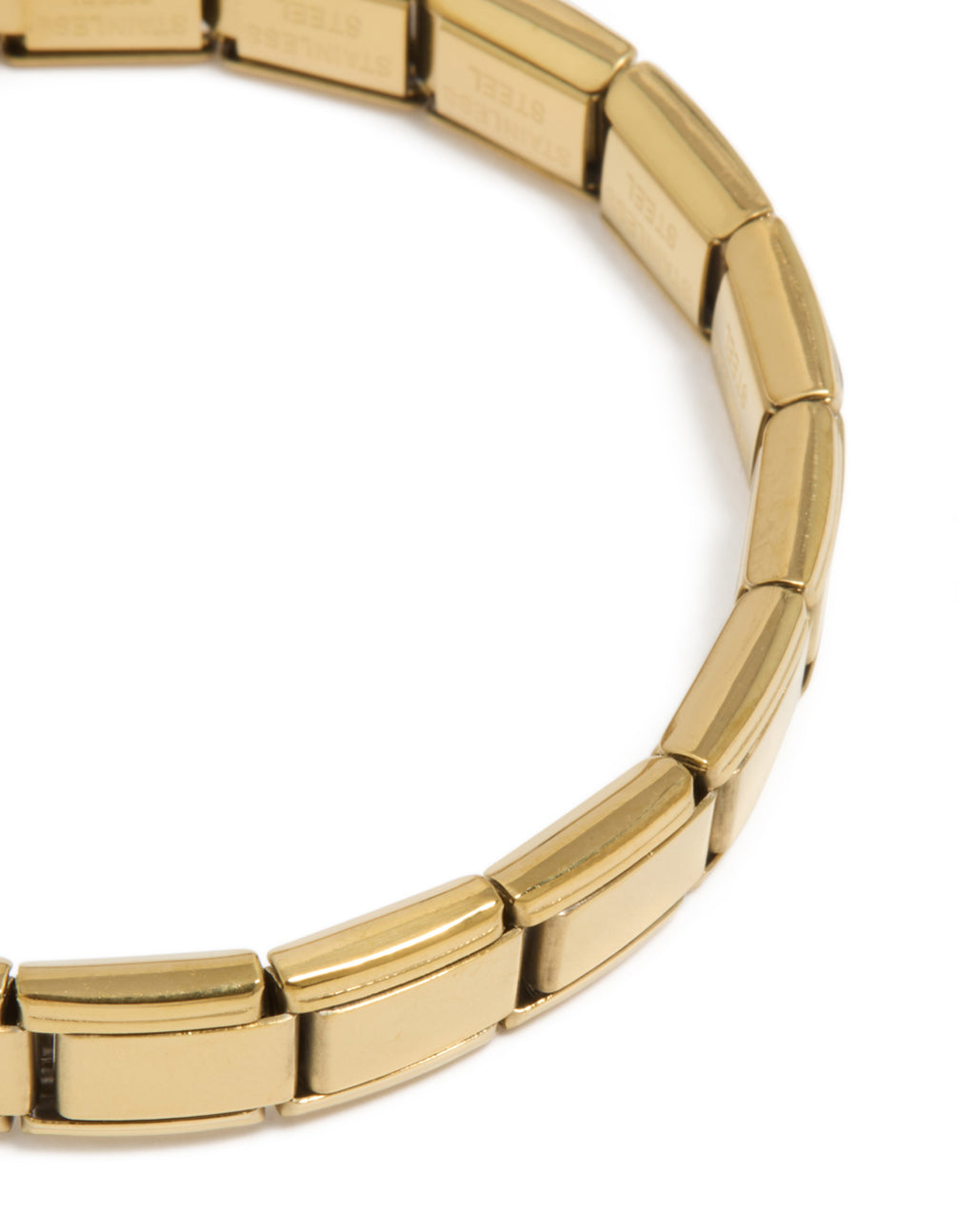 Detailed view of waterproof gold plated stainless steel stretch link bracelet close up view