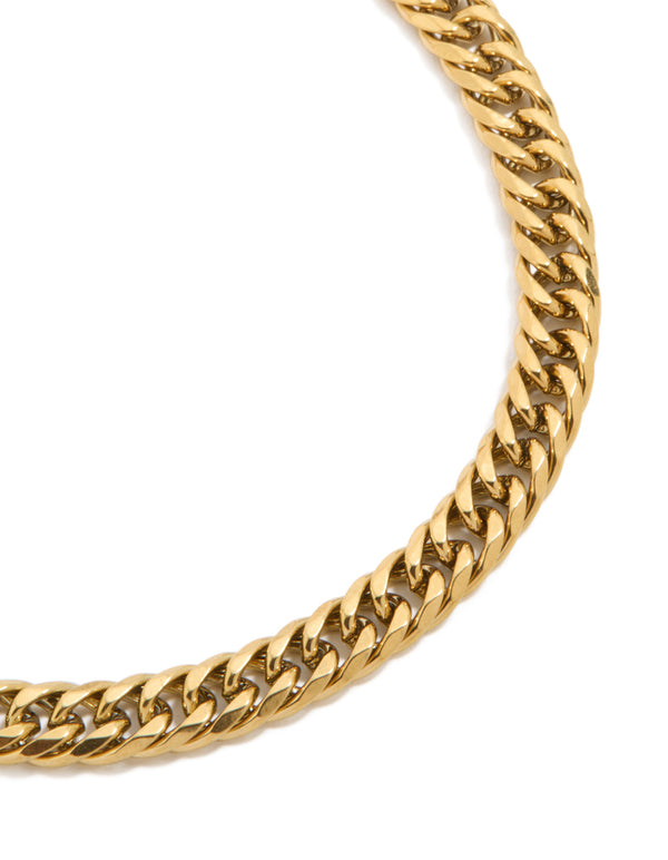 Showcasing a waterproof gold plated stainless steel smooth Cuban link bracelet in close up view
