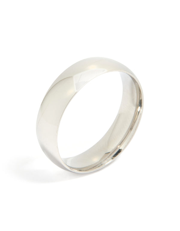 Featuring a mens waterproof stainless steel smooth band ring in silver side detail view