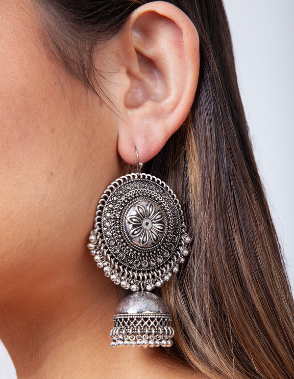 Antique Silver Detailed Earrings