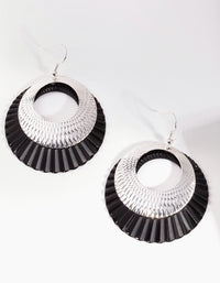 Black Fan Earrings - link has visual effect only