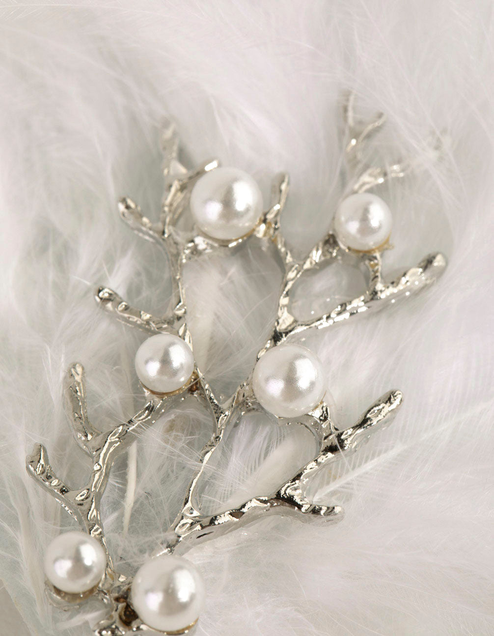 Statement Branch & Feather Clip