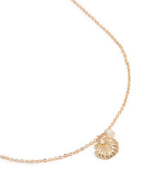 Gold Freshwater Pearl & Clam Pendant Necklace - link has visual effect only
