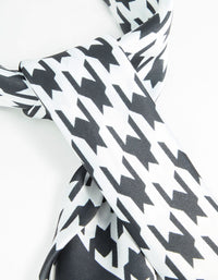 Houndstooth Print Fabric Scarf - link has visual effect only