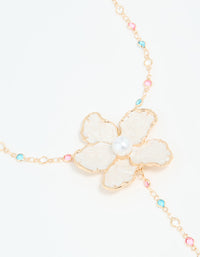 Gold Pearlised Flower Necklace - link has visual effect only