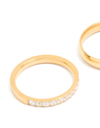 Crafted from waterproof gold plated stainless steel diamante and smooth rings 2-pack close up view - link has visual effect only