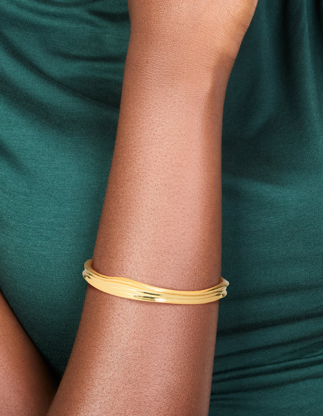 Gold Plated Thin Line Wrist Cuff