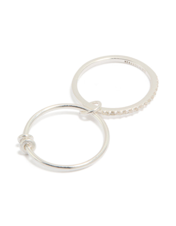 Designed with sterling silver and cubic zirconia, this double link ring offers a side detail view