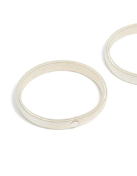 Crafted from silver stretch material, these Sleeve Garters in a 2-pack close up view - link has visual effect only