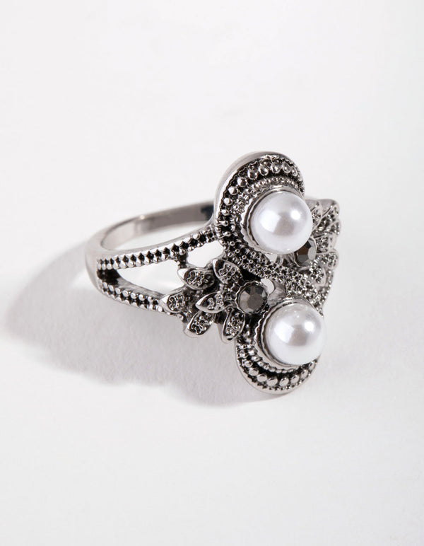 Black Antique Silver Pearly Flower RIng